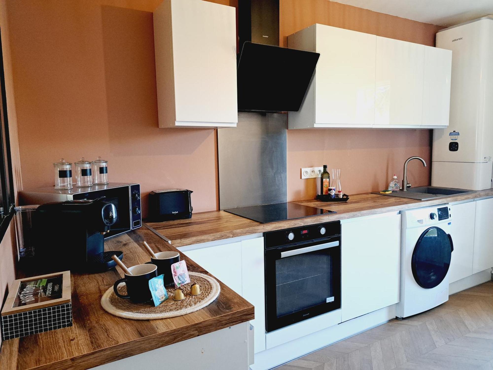 Spacieux Appartement Avec Balcon Нарбон Екстериор снимка